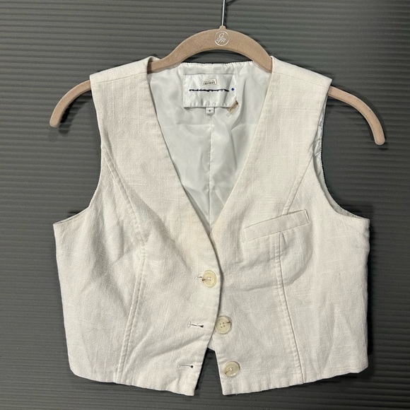 Endless Rose Jackets & Blazers - NWOT Endless Rose Cream Button-Up Vest